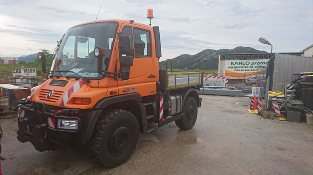 RADNO VOZILO MERCEDES-BENZ UNIMOG - U 400 BLUETEC