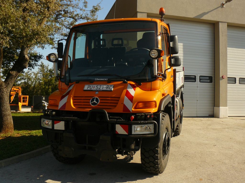 UNIMOG U 400 - NOVO RADNO VOZILO ISPORUČENO U PULI