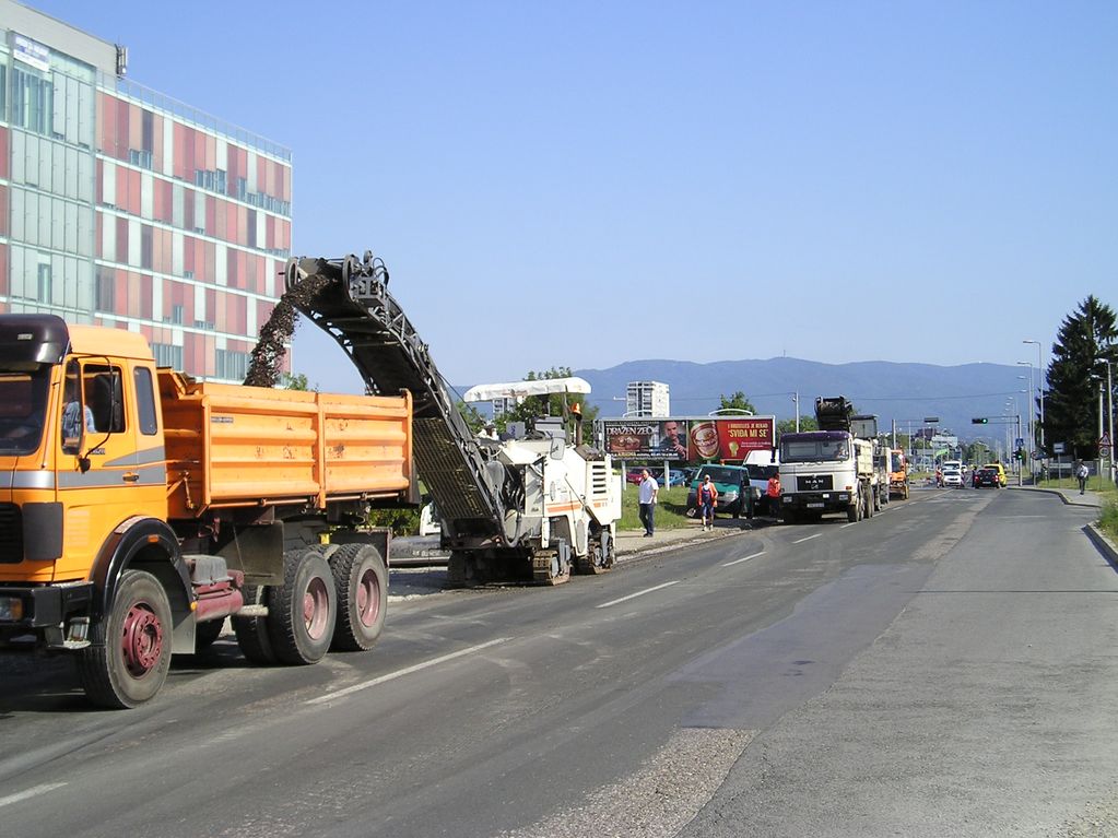 WIRTGEN VISOKOEFIKASNA GLODALICA W 200, WIRTGEN GLODALICA W 200, W 200,